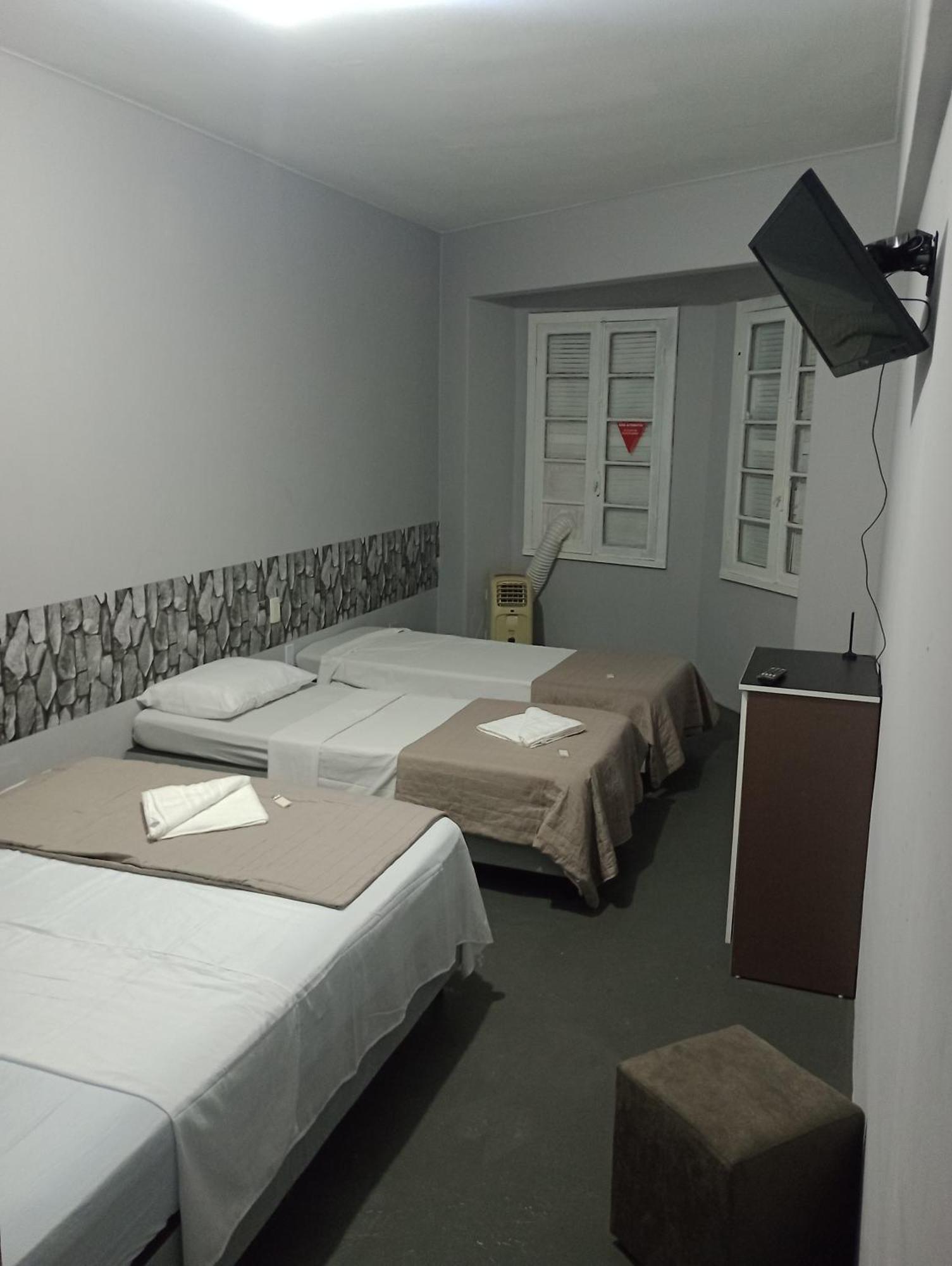 Hotel Rest 阿雷格里港 外观 照片